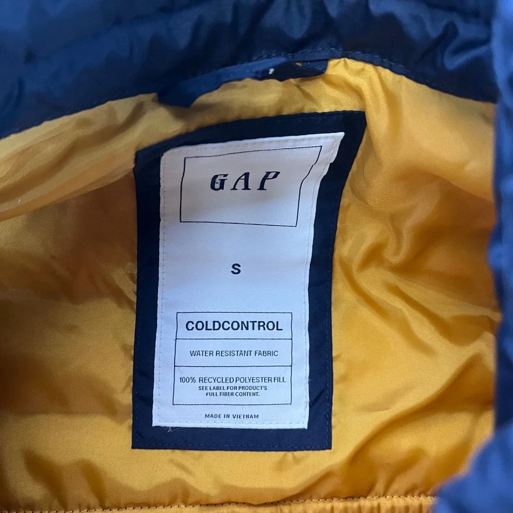 GAP Cold‎ Control Puffer Jacket Men's Size Small Navy Yellow Water Resistant
